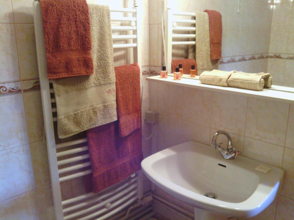 Mardilly Manoir Du Val Harangt Bed & Breakfast 部屋 写真